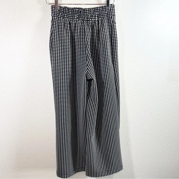 MAEVE black and white checkered high rise wide leg cropped pants - Picture 5 of 8